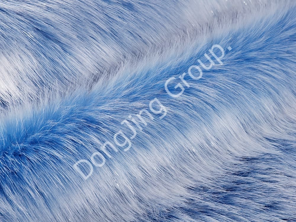 DP0711 - Clipe azul puxador de fio prateado branco faux fur fabric