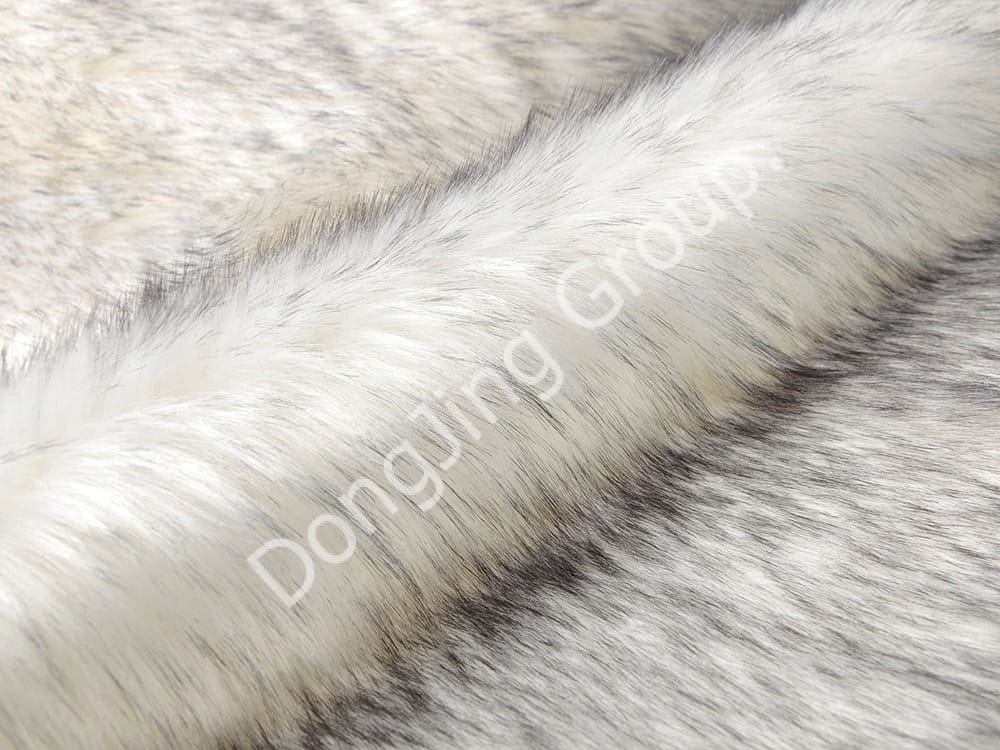 DP0657-ponta de cabelo branco faux fur fabric